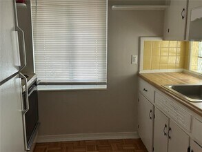 215 24th Ave N in St. Petersburg, FL - Building Photo - Building Photo