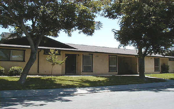 3800 Maserati Dr in Modesto, CA - Building Photo - Building Photo