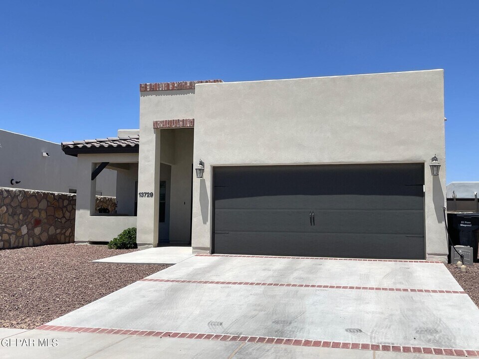 13729 Brandsby Ave in Horizon City, TX - Building Photo
