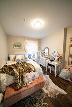 33 Wigglesworth St in Boston, MA - Building Photo - Building Photo