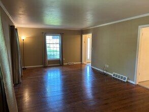 119 W 41st St in Erie, PA - Foto de edificio - Building Photo