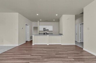 1617 Escondido Dr in Haslet, TX - Foto de edificio - Building Photo