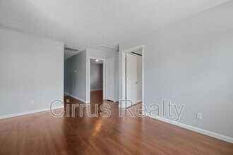1021 32nd St in Newport News, VA - Building Photo - Building Photo