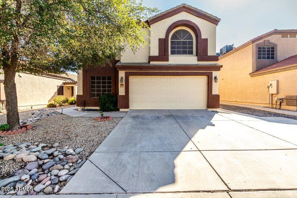 5725 E Good Pasture Ln in Florence, AZ - Building Photo