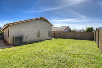 13448 W Desert Ln in Surprise, AZ - Building Photo - Building Photo