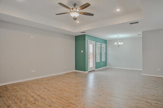 8809 16th St in Lubbock, TX - Building Photo - Building Photo