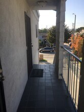 1832 S Curson Ave, Unit 1 in Los Angeles, CA - Building Photo - Building Photo