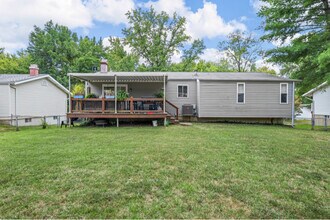 751 Windingpath Ln in Ballwin, MO - Building Photo - Building Photo