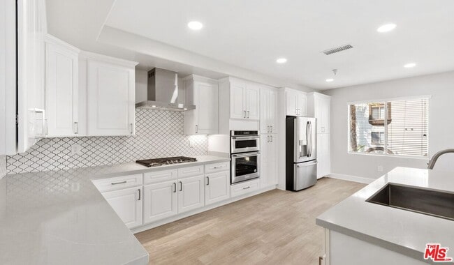 6260 W 3rd St in Los Angeles, CA - Building Photo - Building Photo