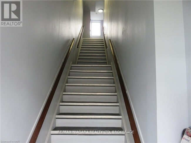 58 Jarvis St in Fort Erie, ON - Building Photo - Building Photo