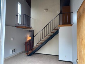 3246 NE 85th St, Unit #4 in Seattle, WA - Foto de edificio - Building Photo