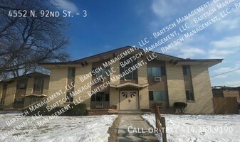4552 N 92nd St in Milwaukee, WI - Building Photo