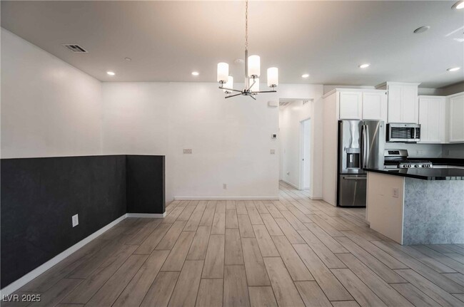 965 Nevada State Dr in Henderson, NV - Building Photo - Building Photo