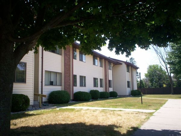 Ogemaw Hills Apartments