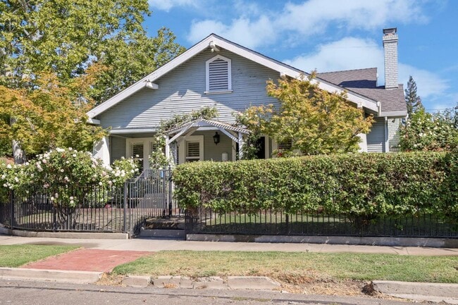 465 N Central Ave
