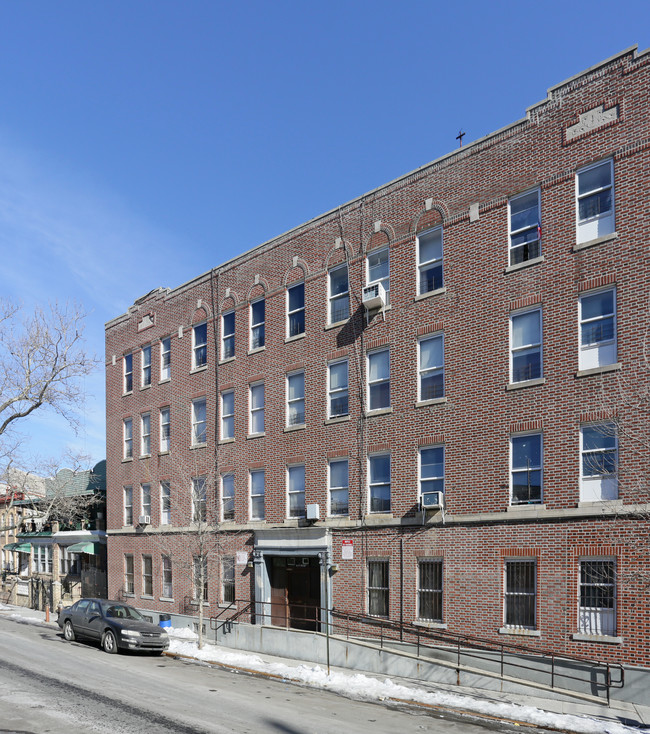 733 Dumont Ave in Brooklyn, NY - Building Photo - Building Photo