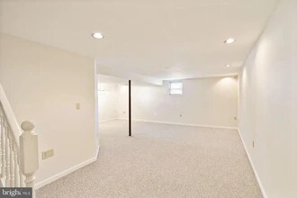 8213 Crackling Fire Dr in Gainesville, VA - Building Photo - Building Photo