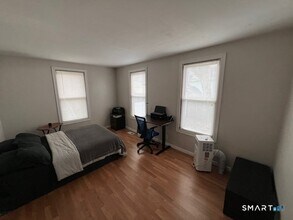 16 Byron St in Waterbury, CT - Building Photo - Building Photo