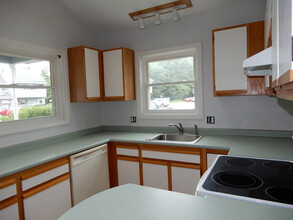 24 Witham St, Unit 17 in Sanford, ME - Building Photo - Building Photo