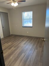 705 Guadalimar St in Lockhart, TX - Building Photo - Building Photo