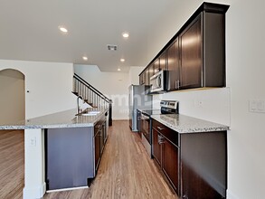 8422 Flagpole Loop Ave in Las Vegas, NV - Building Photo - Building Photo