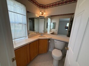 41506 Greenspire Dr in Clinton Township, MI - Building Photo - Building Photo