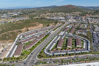 WINDSOR MANOR I in San Marcos, CA - Building Photo - Building Photo