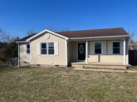 1068 Edgewood Way in Lawrenceburg, KY - Building Photo