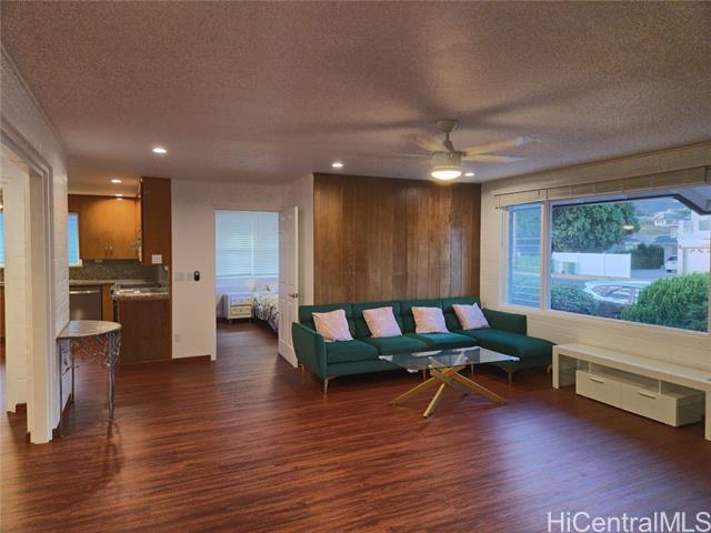 4153 Kilauea Ave in Honolulu, HI - Building Photo - Building Photo
