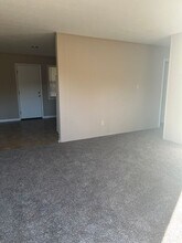 105 S 1st St in Spring Lake, NC - Building Photo - Building Photo