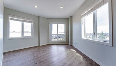 The Link in Edmonton, AB - Building Photo - Building Photo