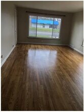 1917 Fulton Rd NW, Unit Duplex lower in Canton, OH - Foto de edificio - Building Photo