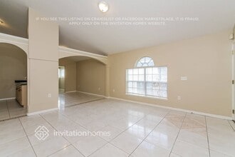 2419 Parsons Pond Cir in Kissimmee, FL - Building Photo - Building Photo