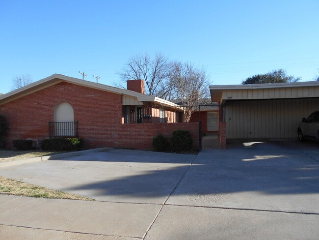 property at 3813 51st St