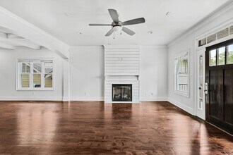 2221 10th Ave S in Nashville, TN - Building Photo - Building Photo