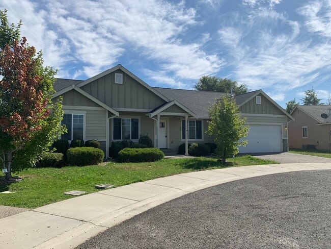 201 Maci Ct in Ellensburg, WA - Building Photo - Building Photo