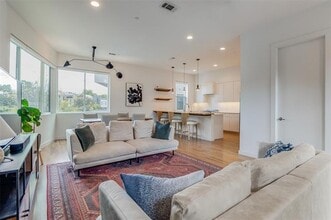 2630 Calvin St in Dallas, TX - Building Photo - Building Photo