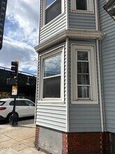 132 Chelsea St in Boston, MA - Building Photo - Building Photo