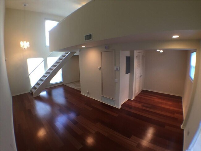 2800 Cole St in Austin, TX - Building Photo - Building Photo