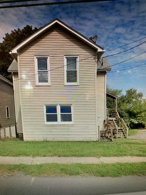 2050 Riverside Dr in South Williamsport, PA - Building Photo