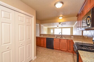 15337 Falmouth Ave in Houston, TX - Building Photo - Building Photo