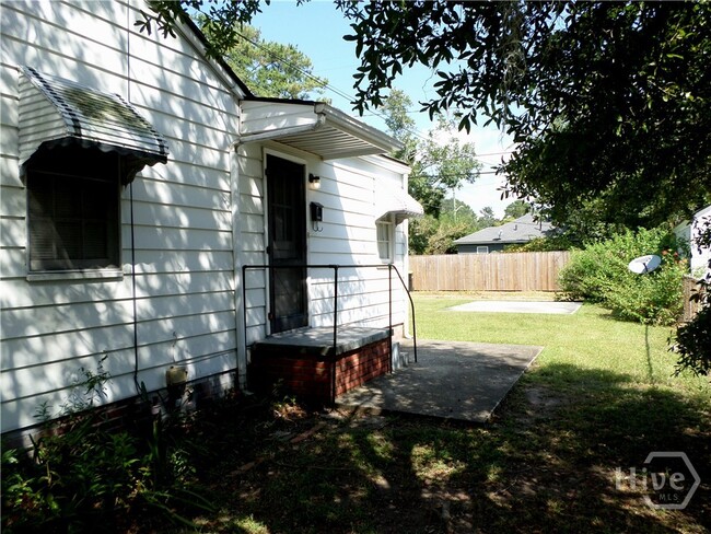 2302 E 40th St in Savannah, GA - Building Photo - Building Photo