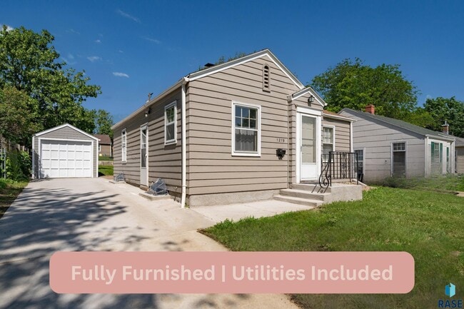 property at 1219 S Glendale Ave