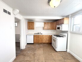 119 E Leslie Ave in South Salt Lake, UT - Building Photo