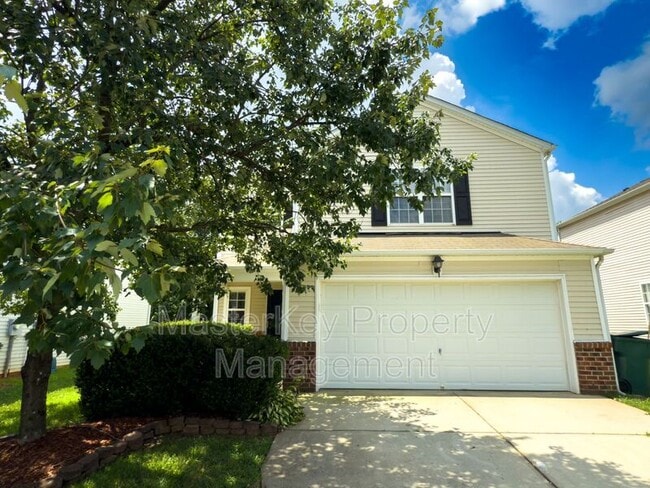 property at 2915 Skybrook Ln