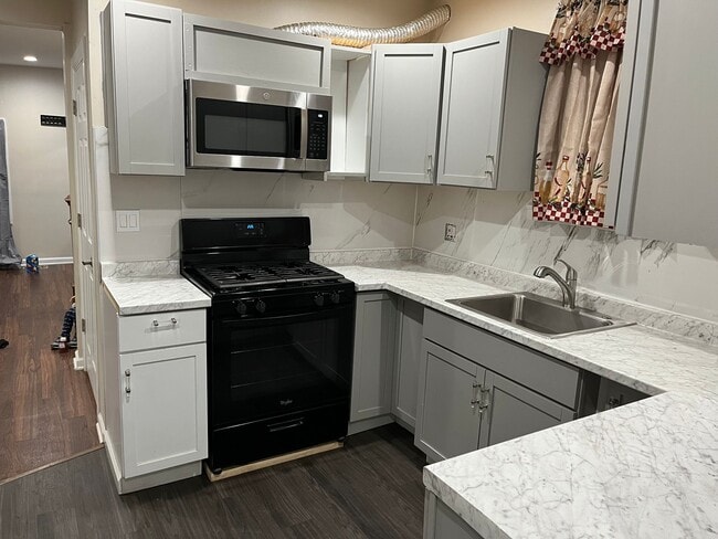 2299 Tuxedo St in Detroit, MI - Building Photo - Building Photo