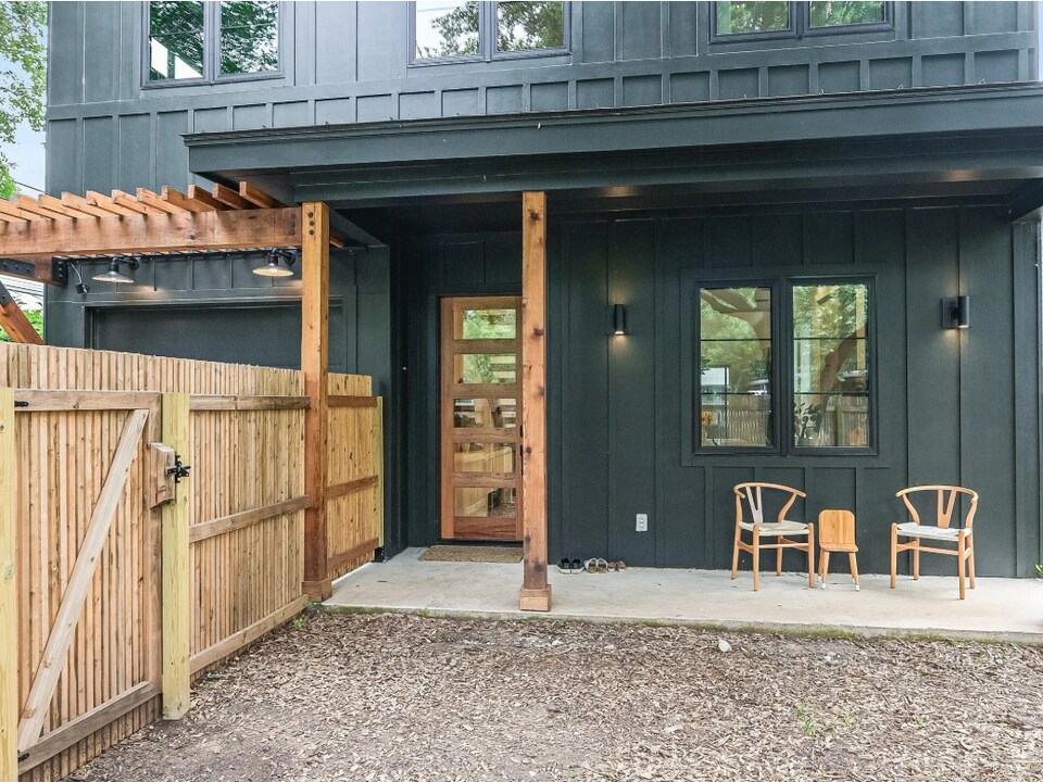 2007 Willow St in Austin, TX - Building Photo