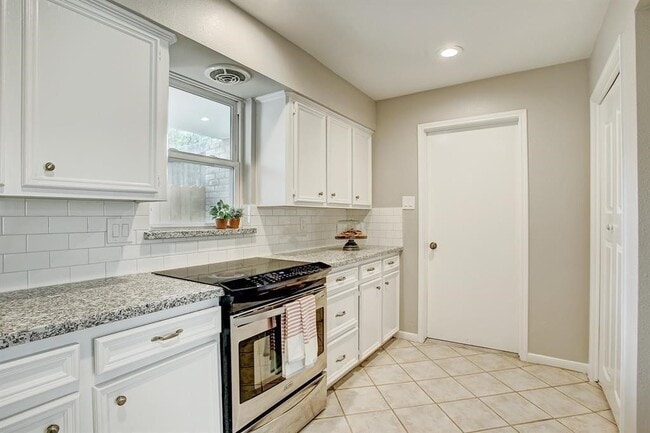 property at 1074 Apache Falls Dr