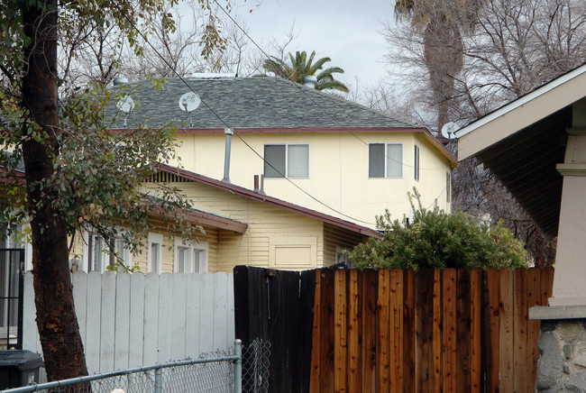 354 W 14th St in San Bernardino, CA - Foto de edificio - Building Photo