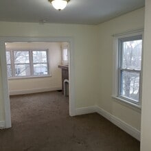 173 N End Ave, Unit 2 in Buffalo, NY - Foto de edificio - Building Photo